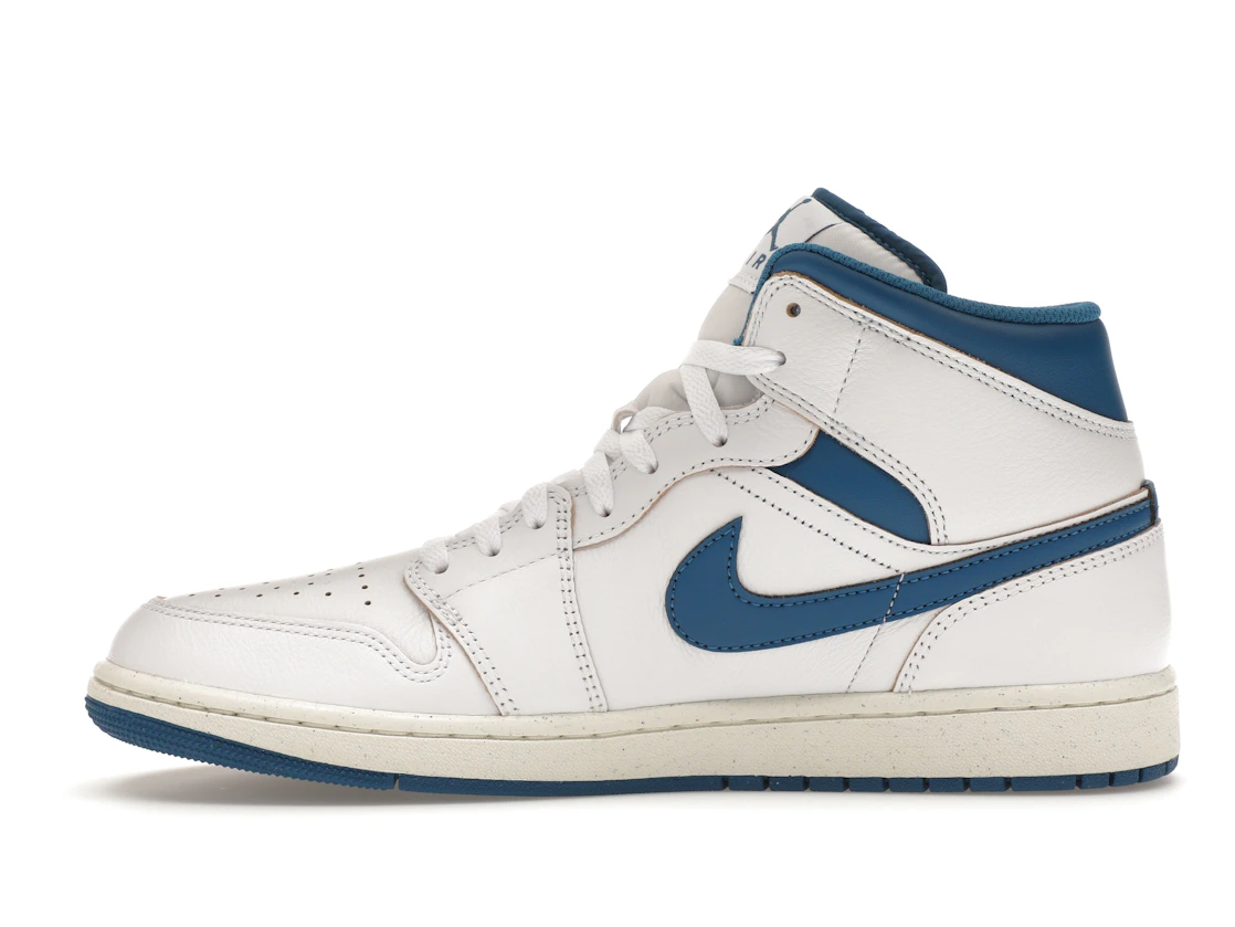 Vue 19 de Jordan 1 Mid SE Industrial Blue
