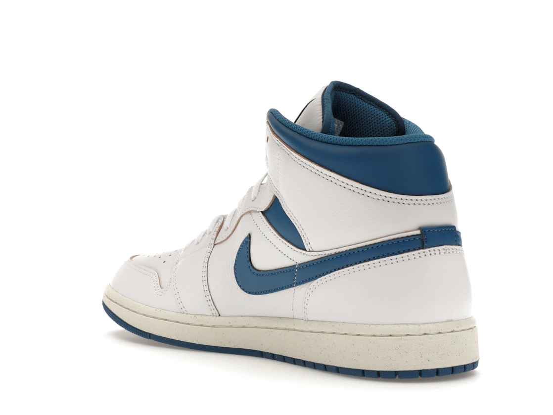 Vue 24 de Jordan 1 Mid SE Industrial Blue