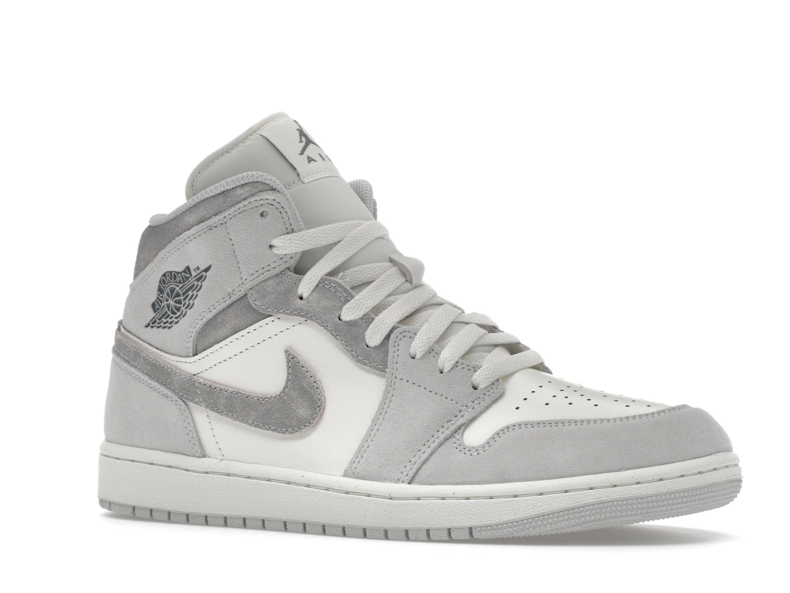 Vue 4 de Jordan 1 Mid SE Neutral Grey Sail