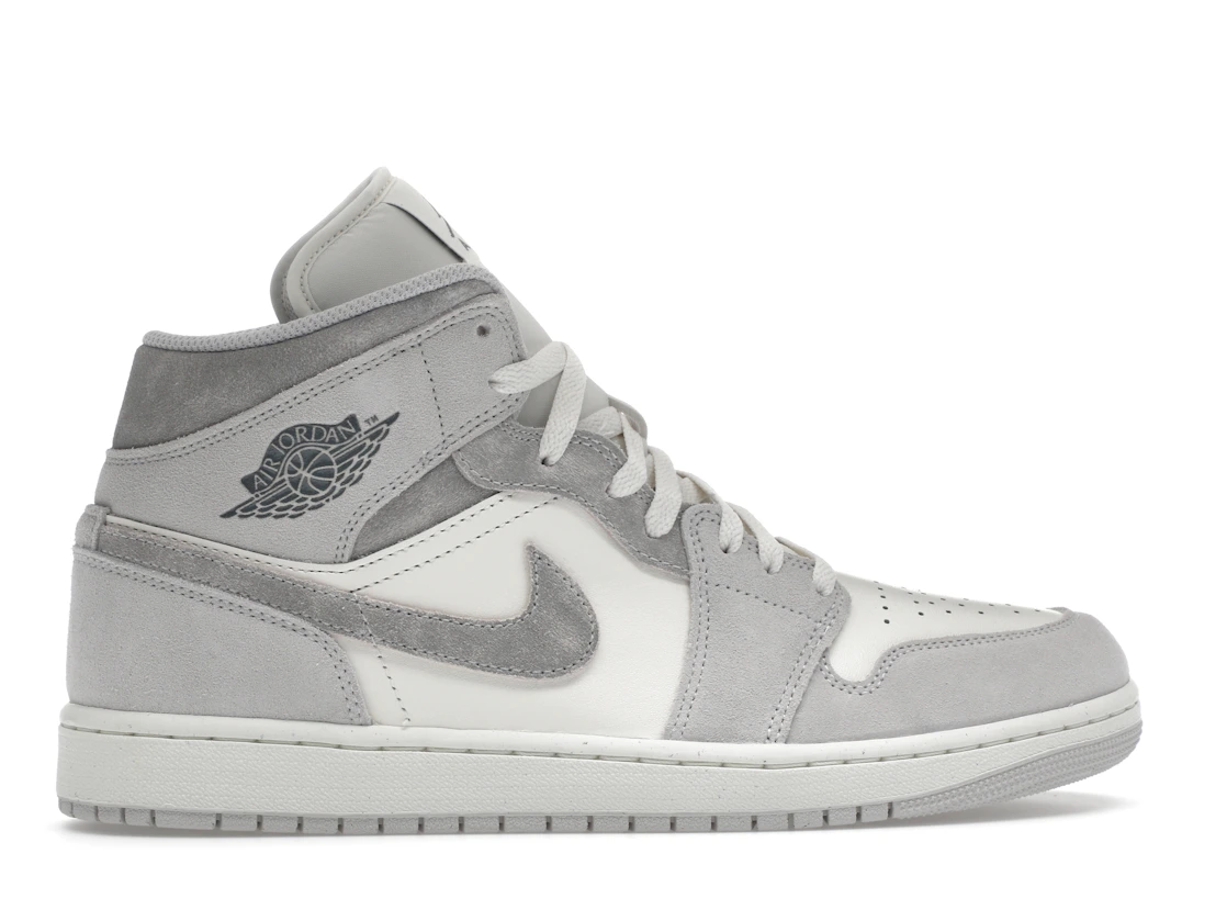 Vue 36 de Jordan 1 Mid SE Neutral Grey Sail