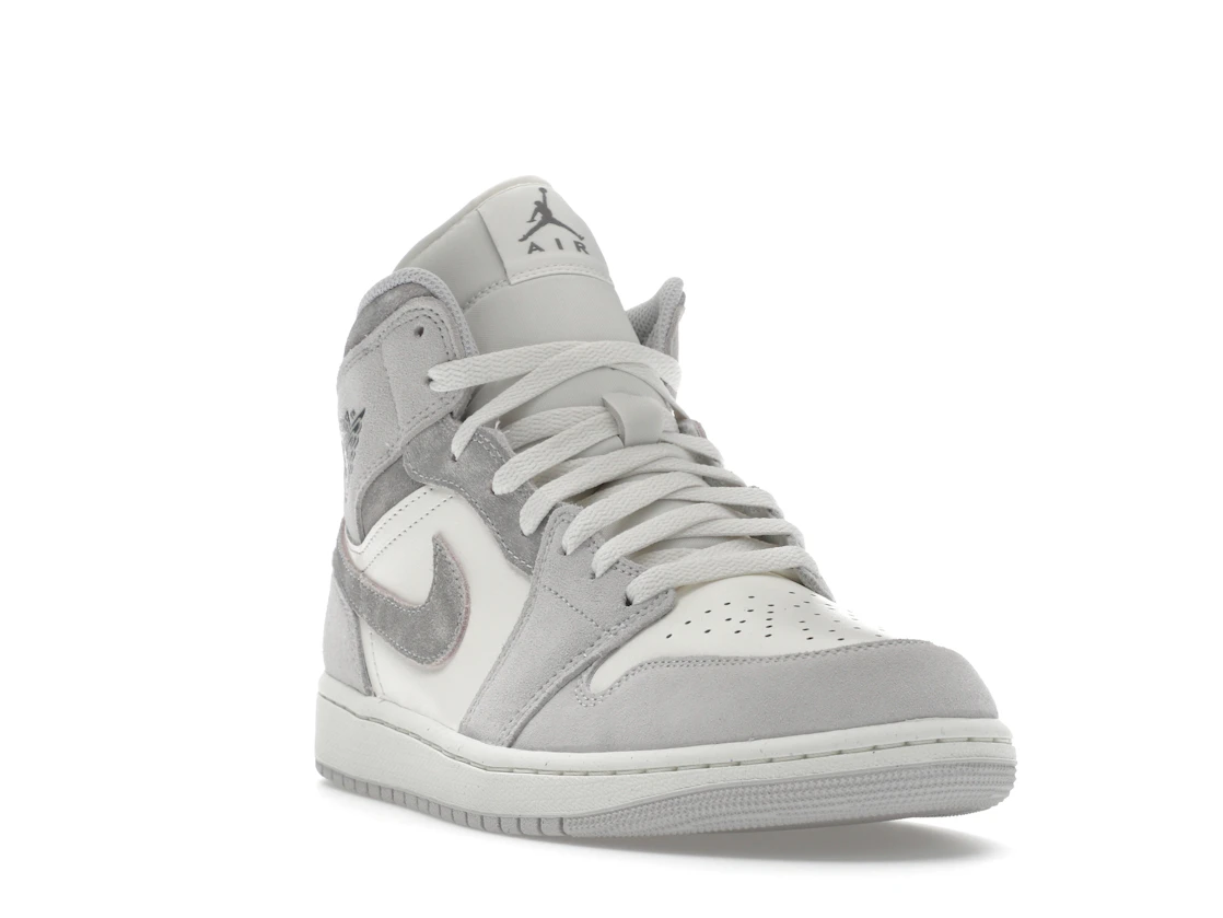 Vue 7 de Jordan 1 Mid SE Neutral Grey Sail