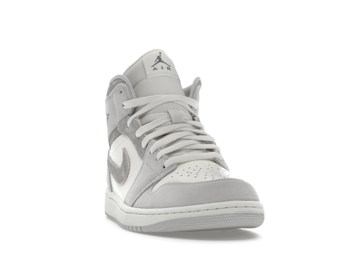 Vue 8 de Jordan 1 Mid SE Neutral Grey Sail