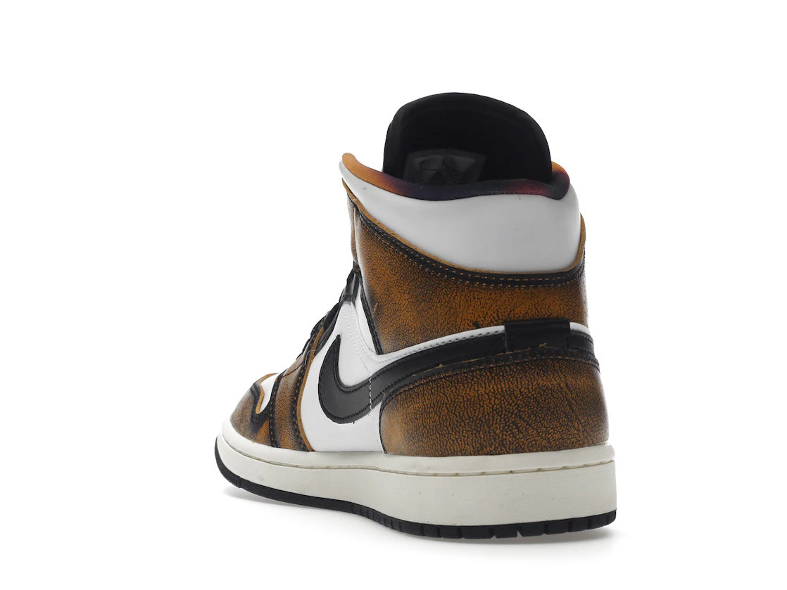 Vue 26 de Jordan 1 Mid SE Orange Wear Away