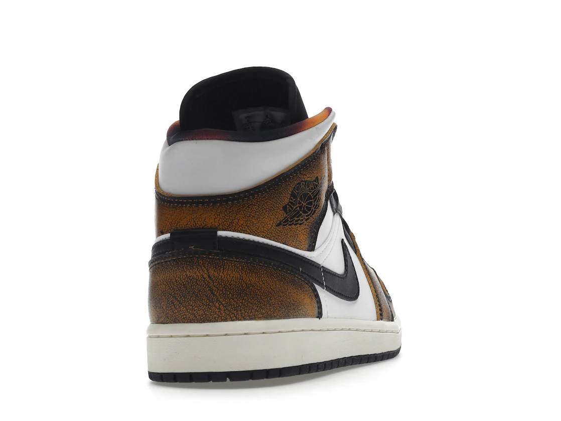Vue 30 de Jordan 1 Mid SE Orange Wear Away