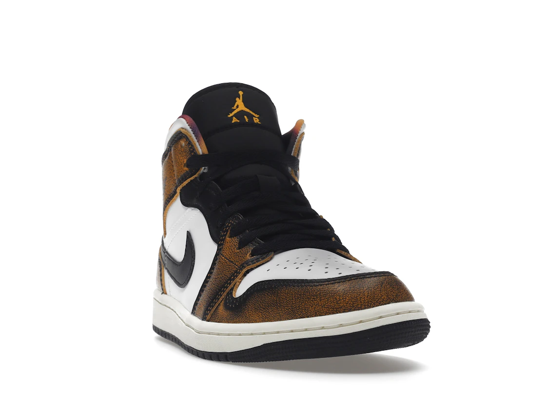 Vue 8 de Jordan 1 Mid SE Orange Wear Away