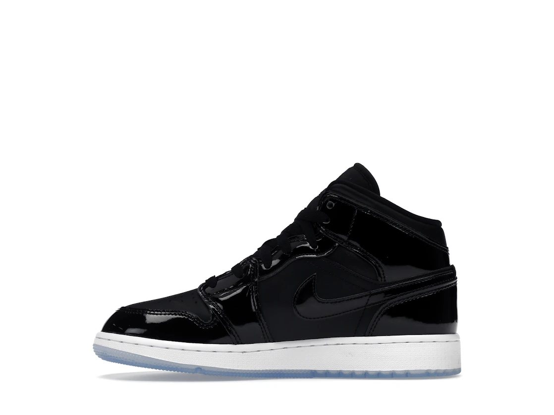 Vue 19 de Jordan 1 Mid SE Space Jam (GS)