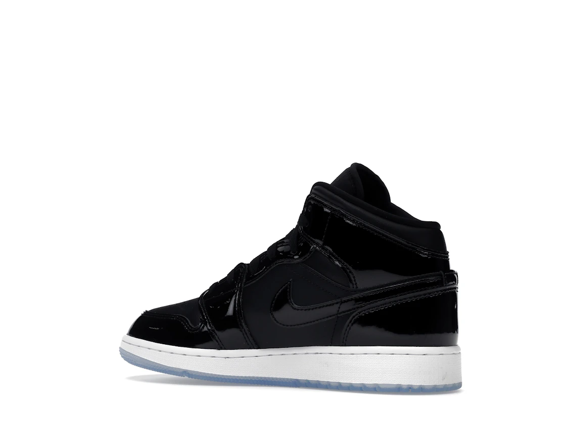 Vue 22 de Jordan 1 Mid SE Space Jam (GS)