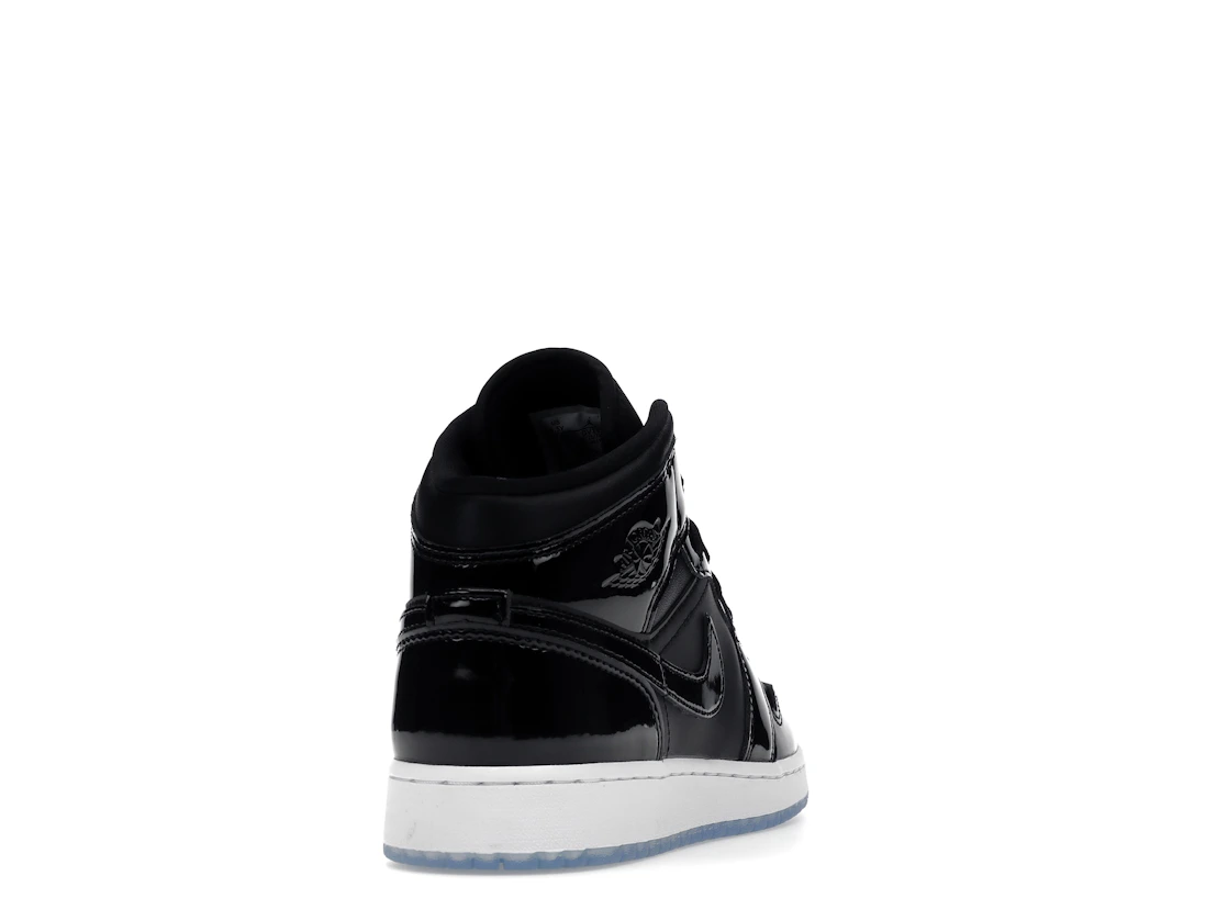 Vue 30 de Jordan 1 Mid SE Space Jam (GS)