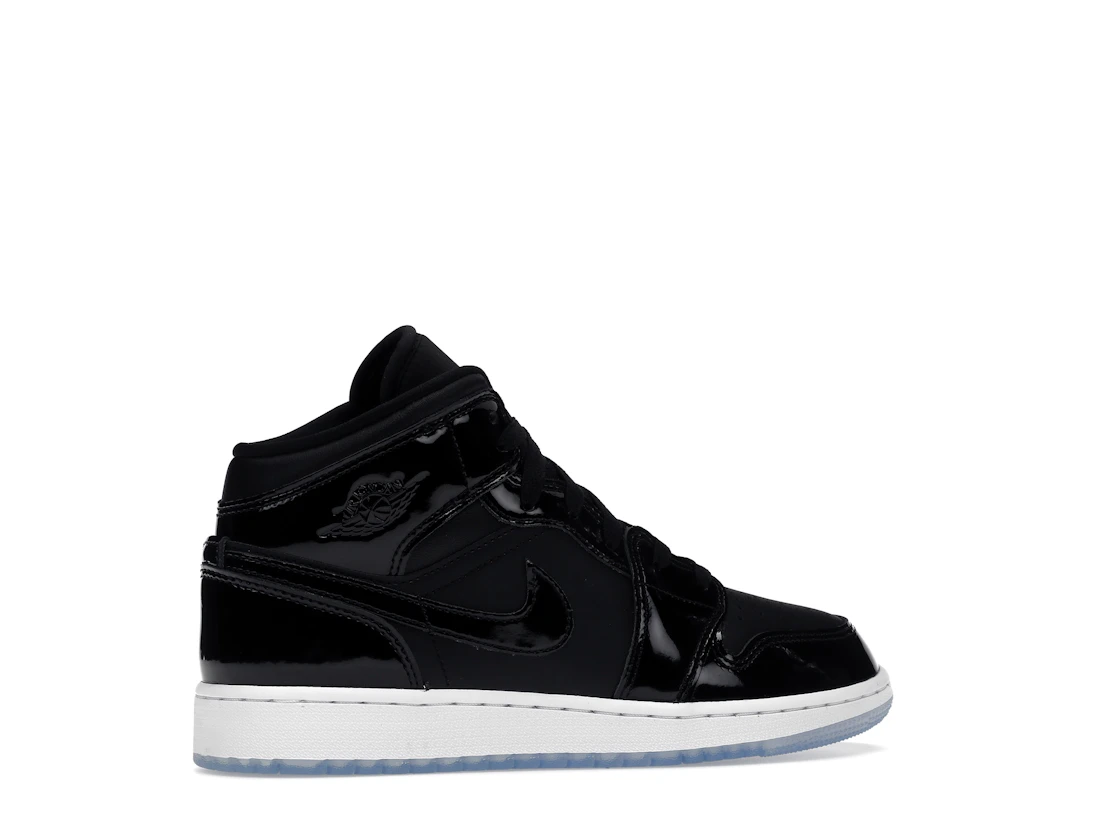 Vue 35 de Jordan 1 Mid SE Space Jam (GS)