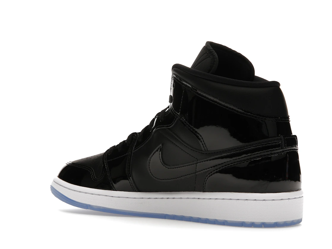 Vue 23 de Jordan 1 Mid SE Space Jam