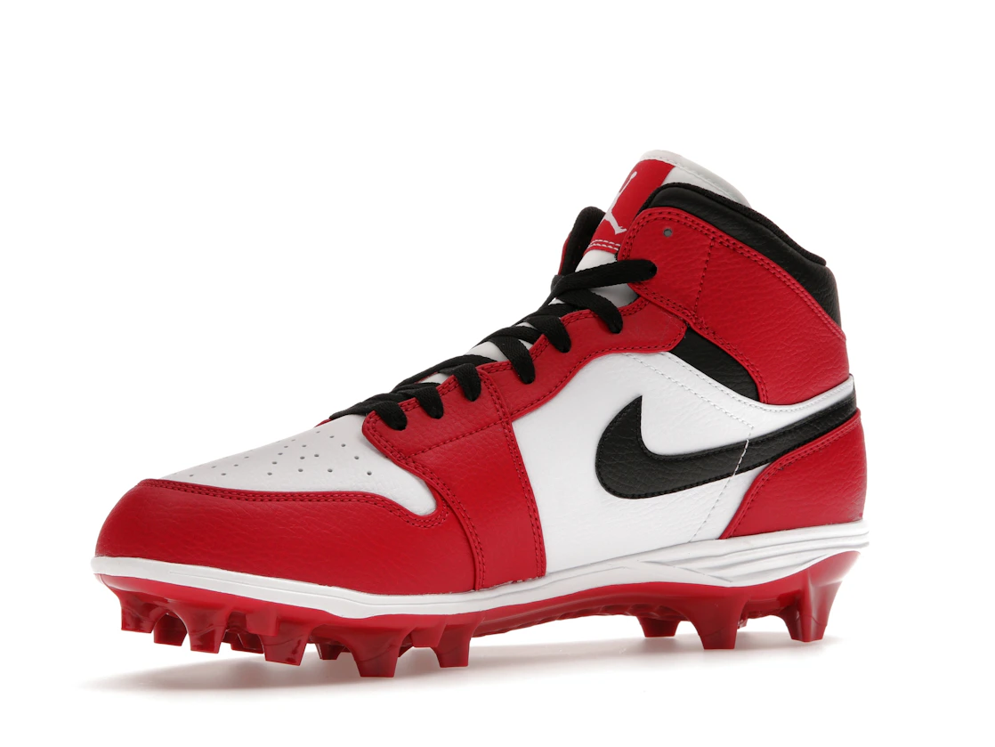 Vue 16 de Jordan 1 Mid TD Cleat Chicago (2023)