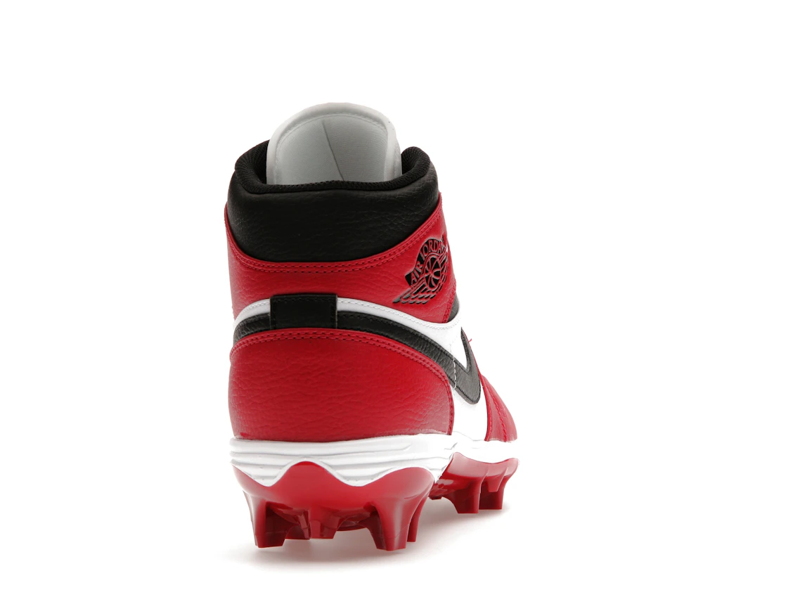 Vue 29 de Jordan 1 Mid TD Cleat Chicago (2023)