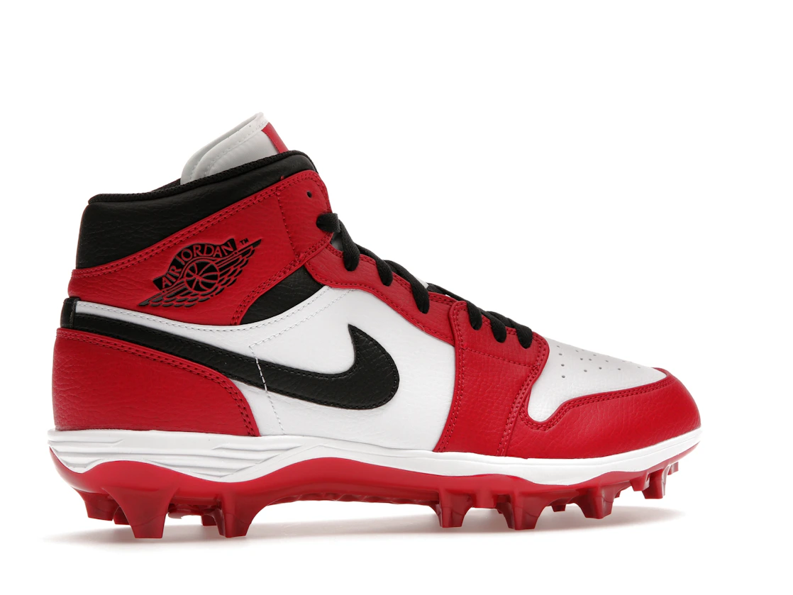 Vue 35 de Jordan 1 Mid TD Cleat Chicago (2023)