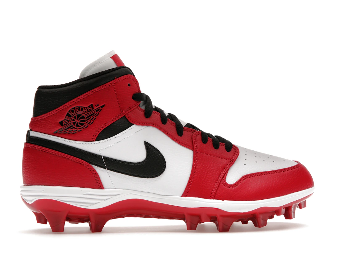 Vue 36 de Jordan 1 Mid TD Cleat Chicago (2023)