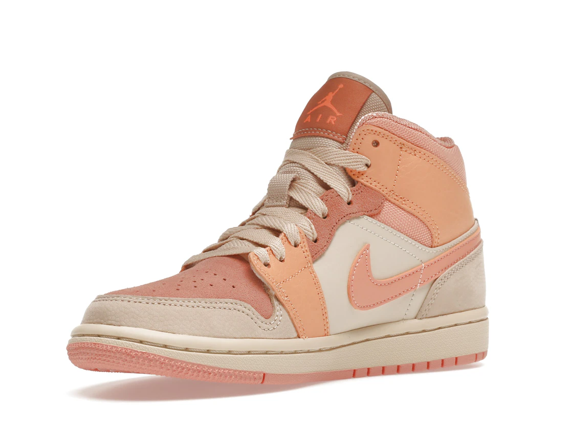 Vue 15 de Jordan 1 Mid Apricot Orange 