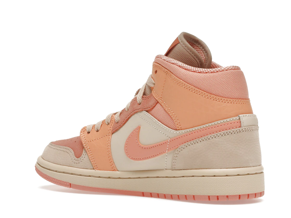 Vue 23 de Jordan 1 Mid Apricot Orange 