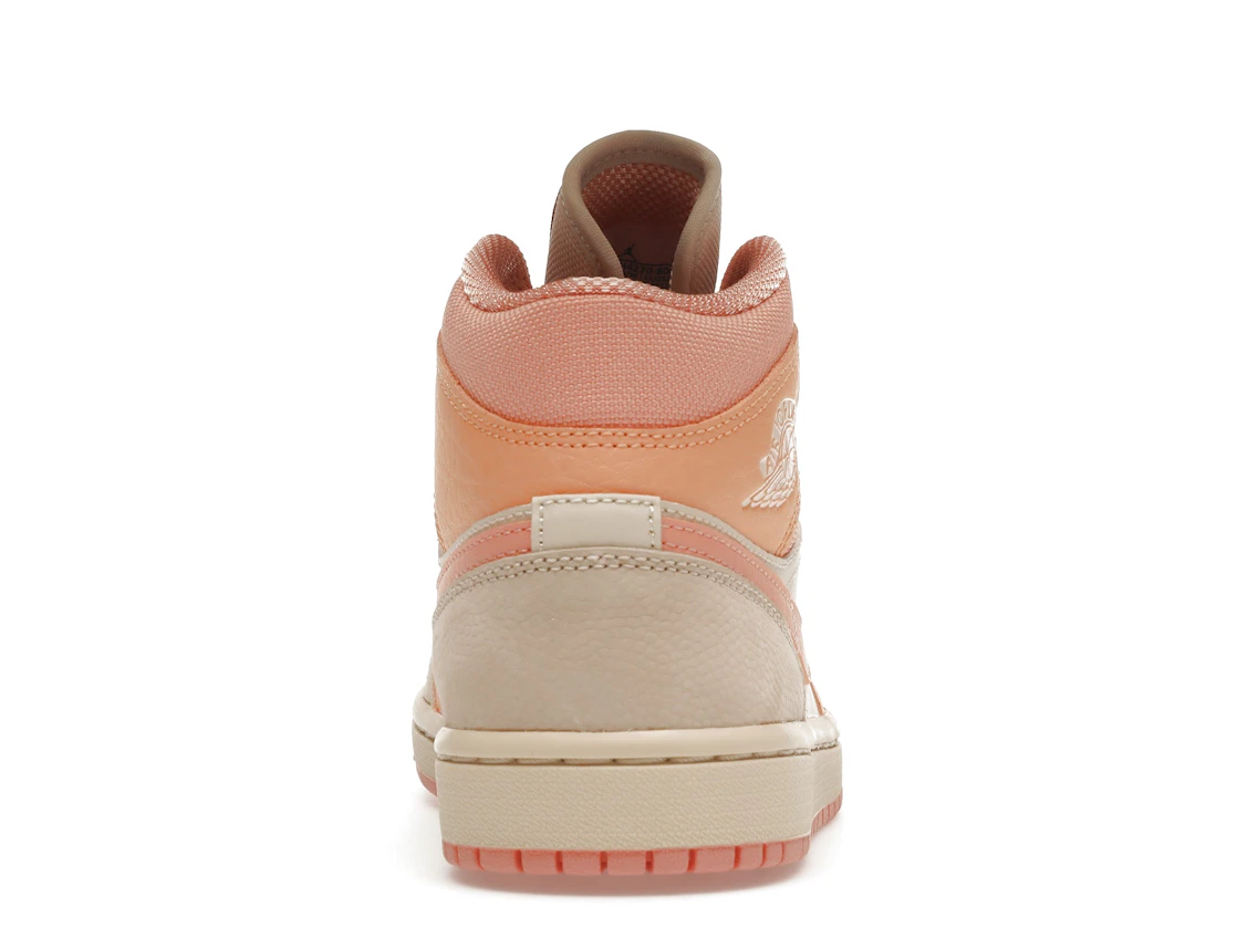 Vue 28 de Jordan 1 Mid Apricot Orange 