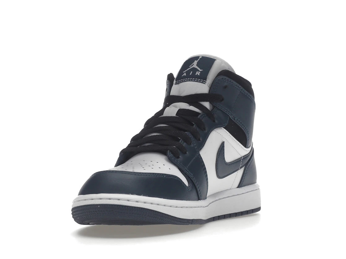 Vue 13 de Jordan 1 Mid Armory Navy