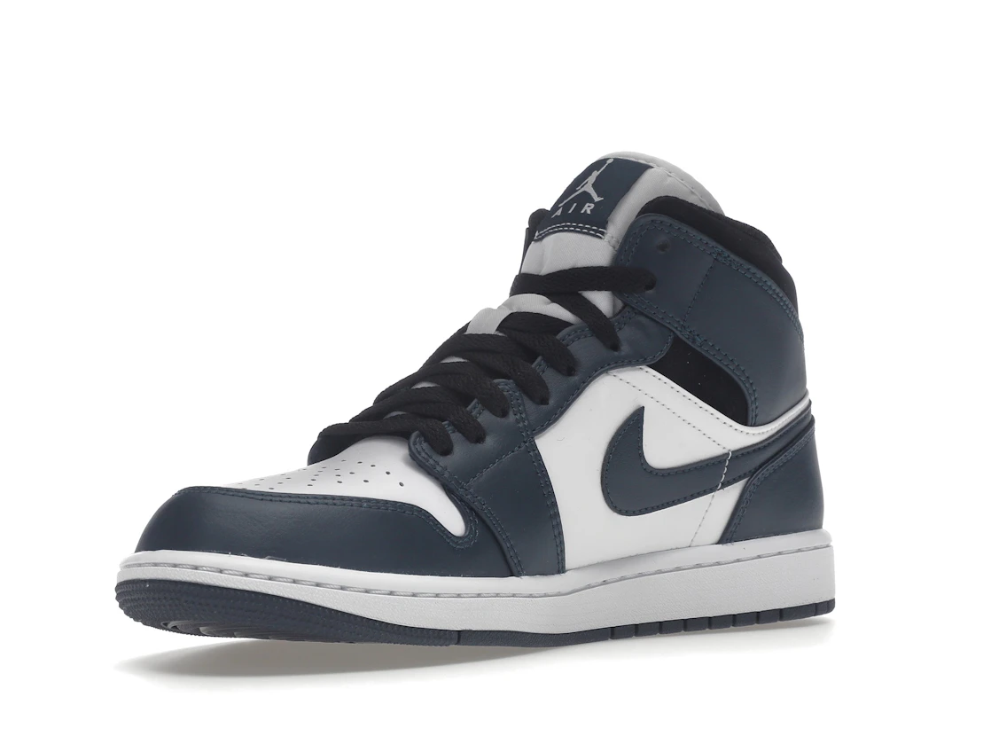 Vue 15 de Jordan 1 Mid Armory Navy