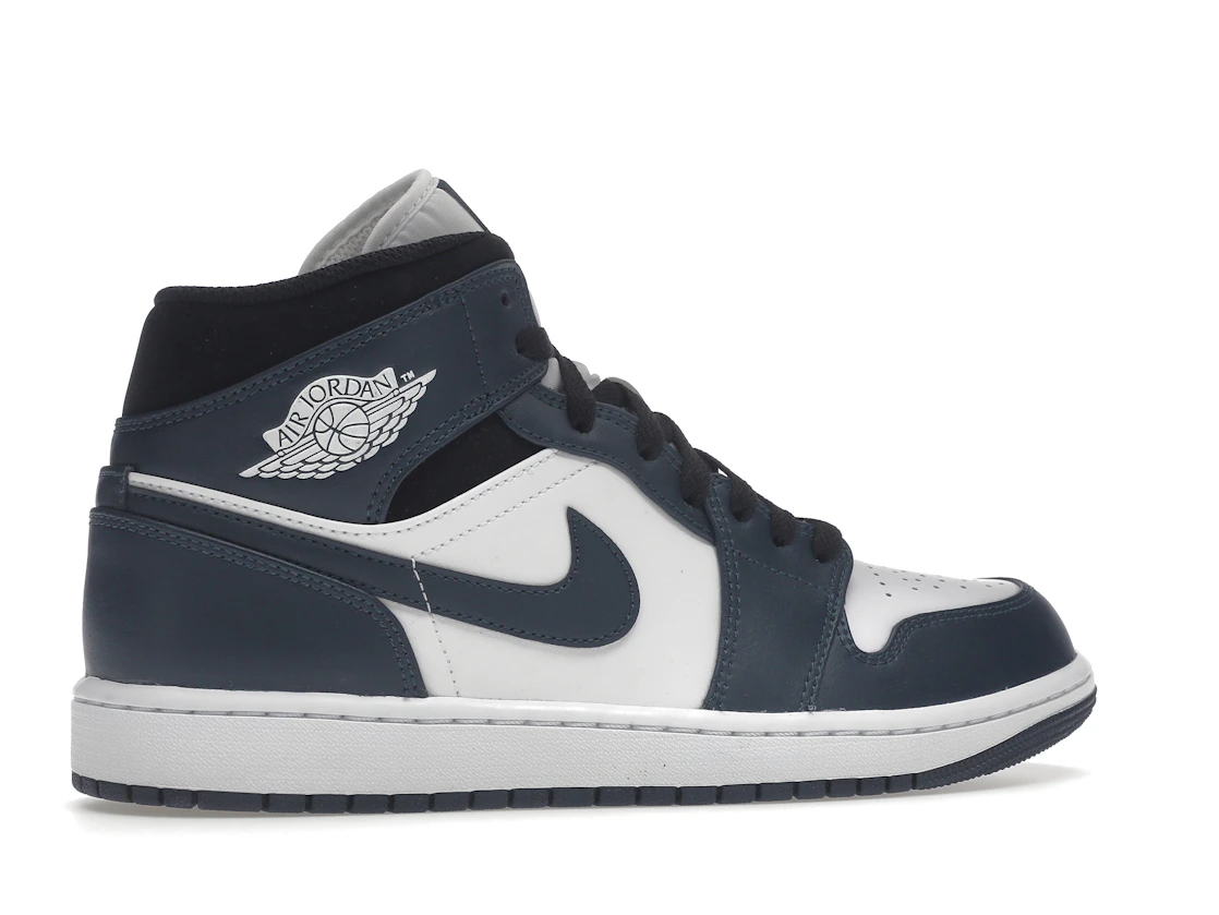 Vue 35 de Jordan 1 Mid Armory Navy