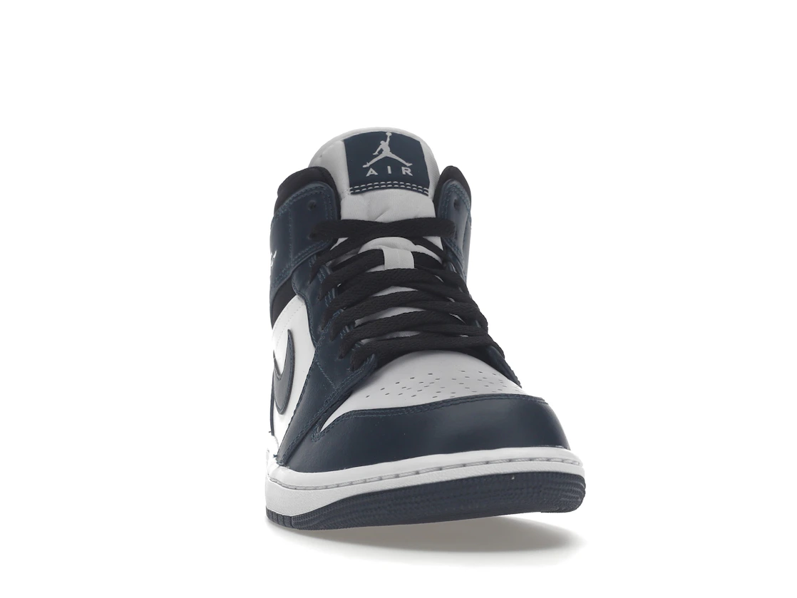 Vue 9 de Jordan 1 Mid Armory Navy