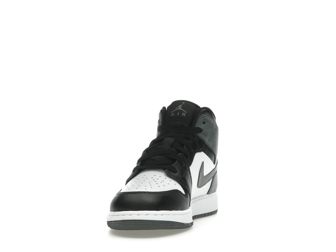 Vue 12 de Jordan 1 Mid Black White Iron Grey (GS)