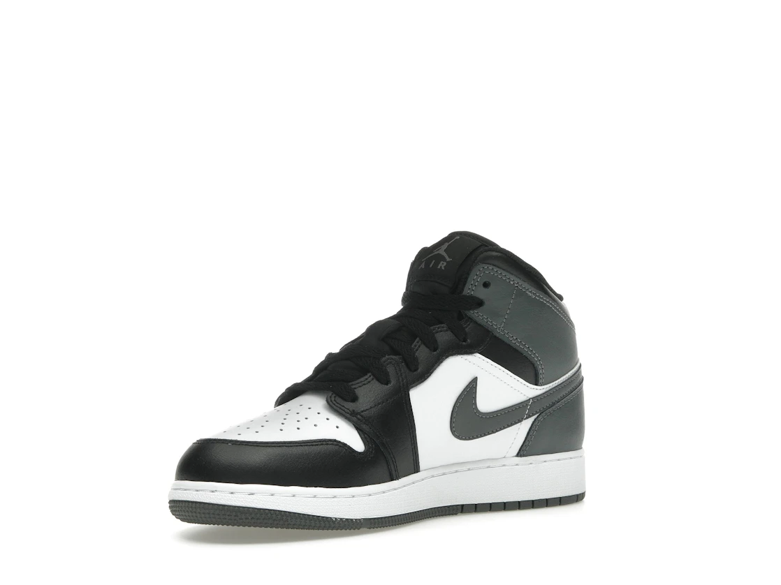 Vue 15 de Jordan 1 Mid Black White Iron Grey (GS)