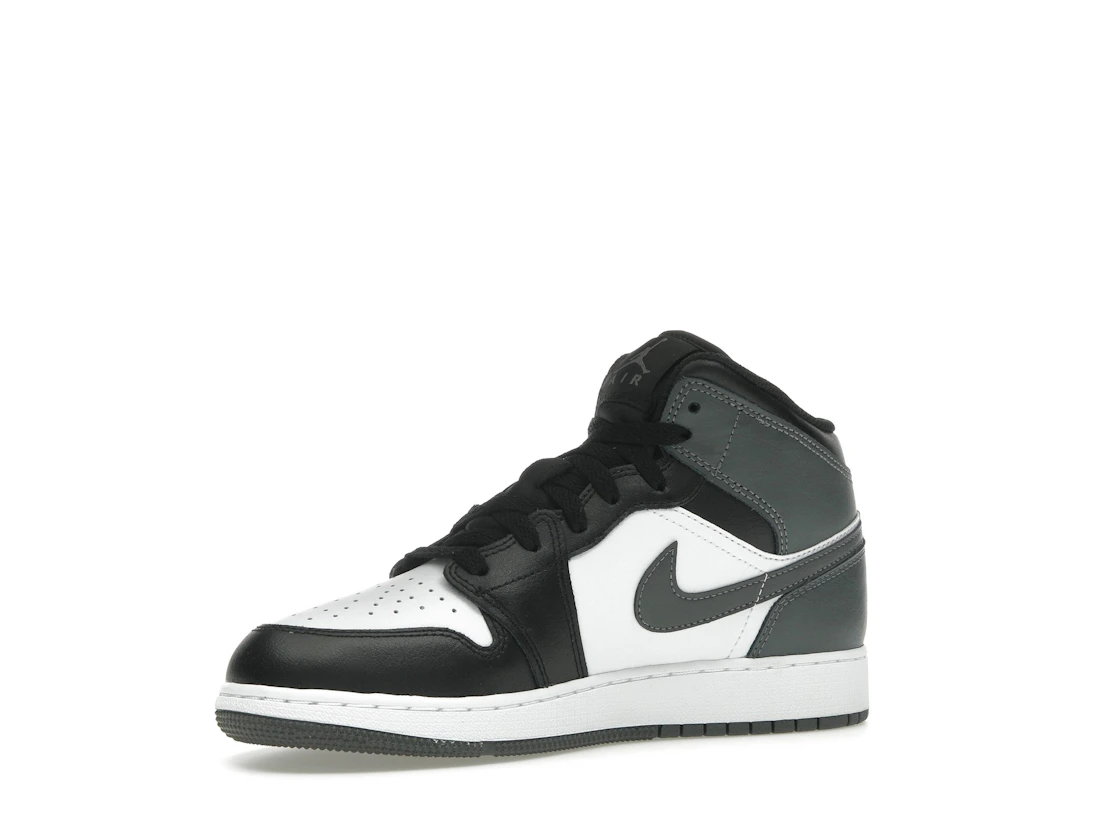 Vue 16 de Jordan 1 Mid Black White Iron Grey (GS)