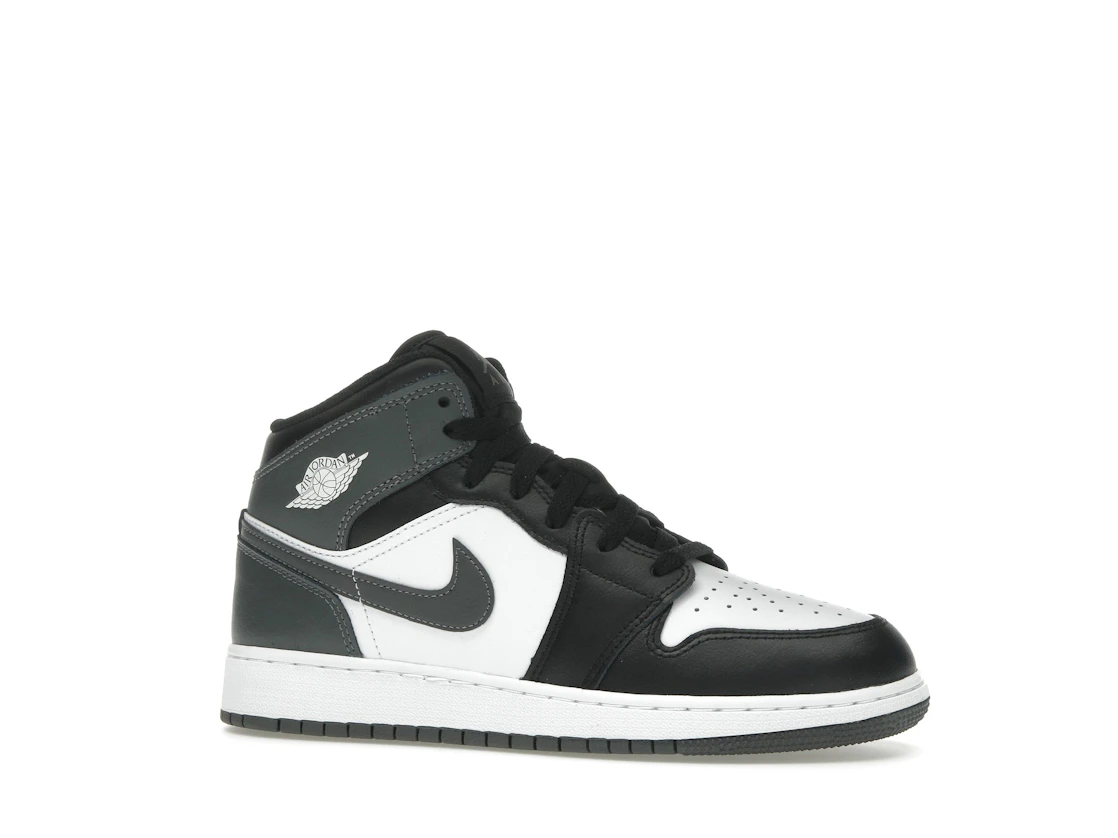 Vue 3 de Jordan 1 Mid Black White Iron Grey (GS)
