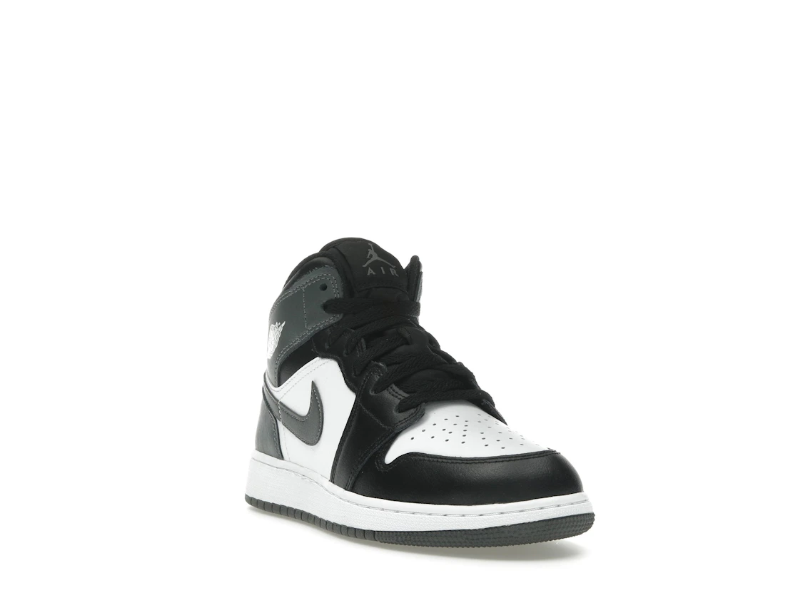 Vue 7 de Jordan 1 Mid Black White Iron Grey (GS)