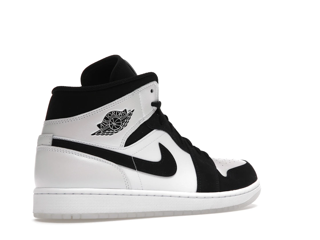 Vue 33 de Jordan 1 Mid Diamond Shorts