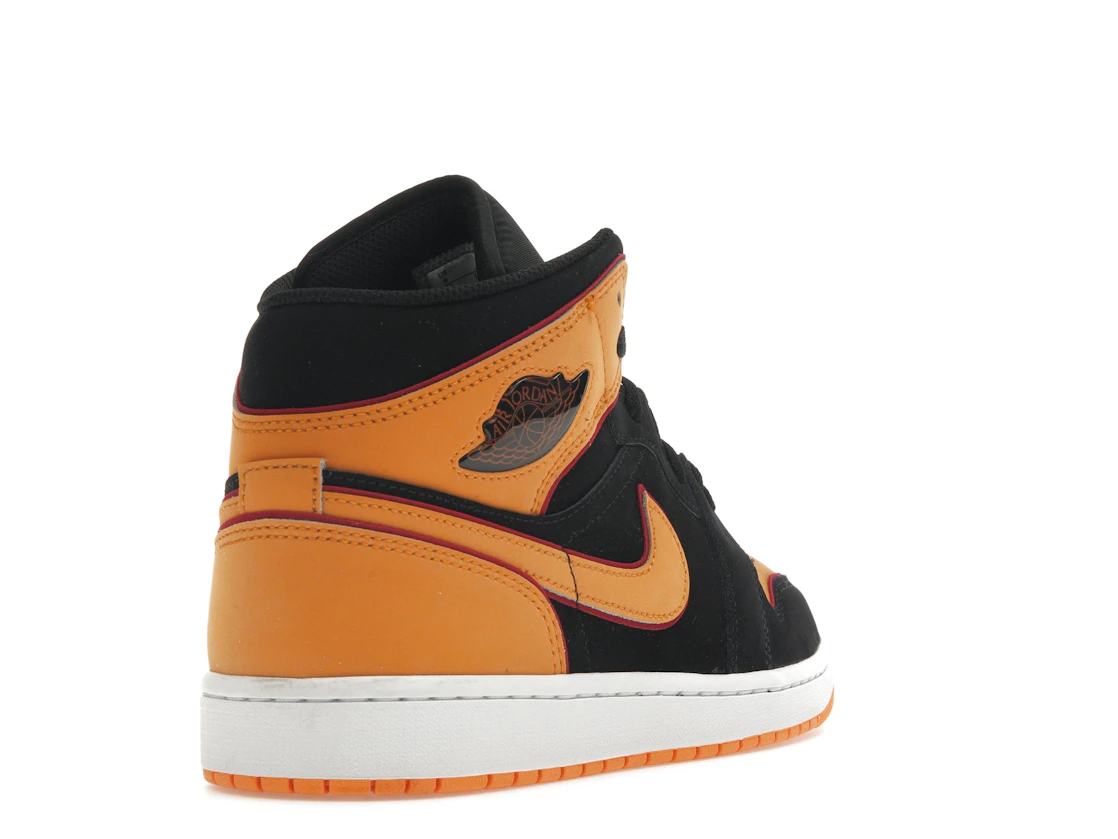 Vue 31 de Jordan 1 Mid Fat Tongue Black Orange