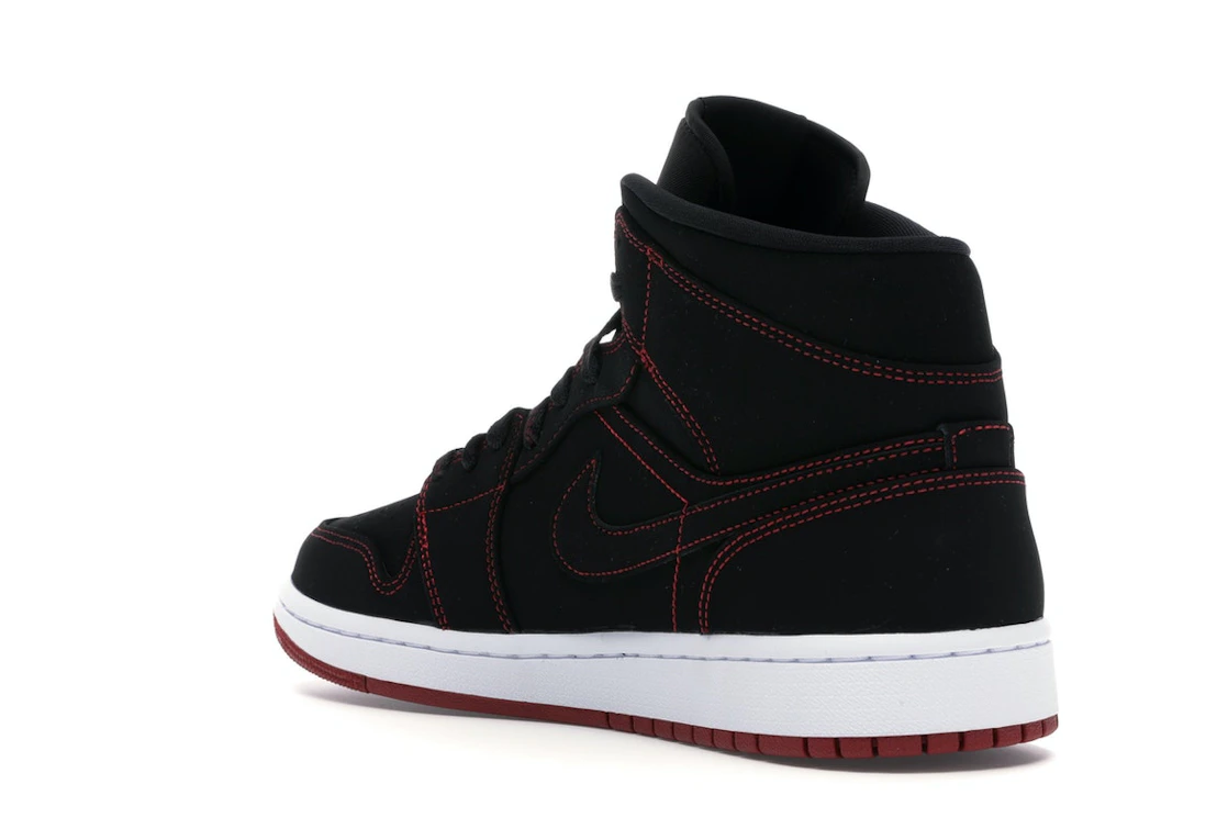 Vue 24 de Jordan 1 Mid Fearless Come Fly With Me