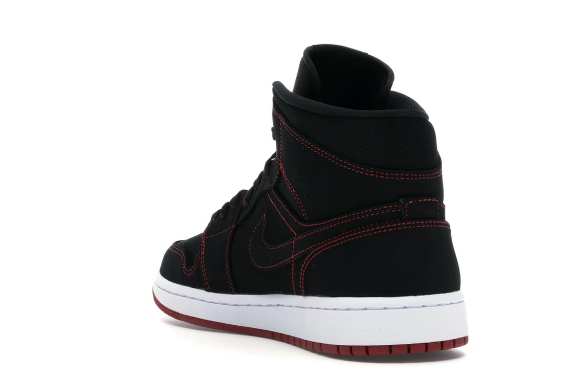 Vue 25 de Jordan 1 Mid Fearless Come Fly With Me