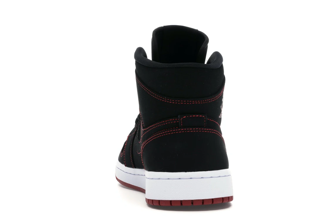 Vue 27 de Jordan 1 Mid Fearless Come Fly With Me