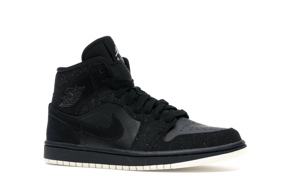 Vue 3 de Jordan 1 Mid Glitter Black 