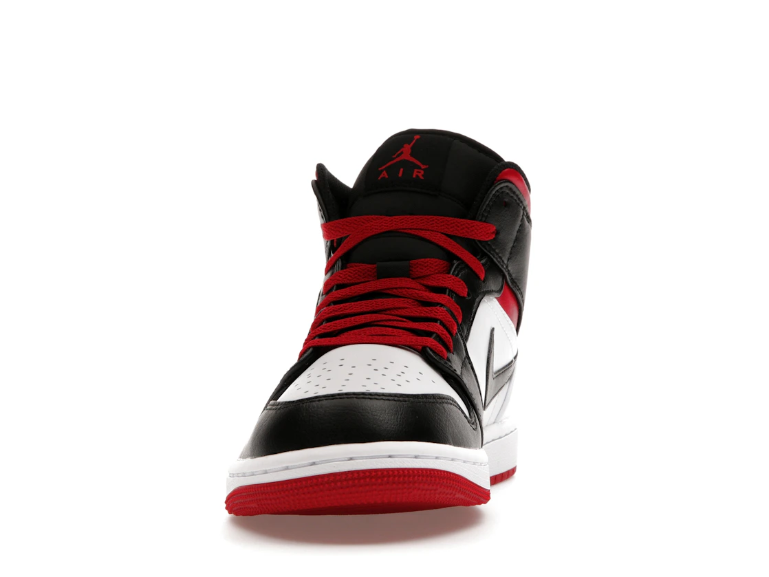 Vue 11 de Jordan 1 Mid Gym Red Black Toe