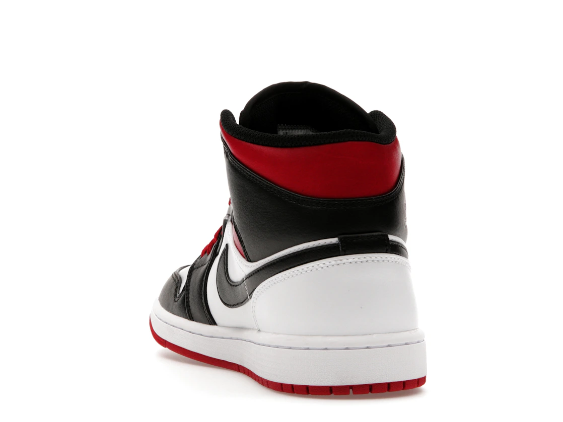 Vue 26 de Jordan 1 Mid Gym Red Black Toe