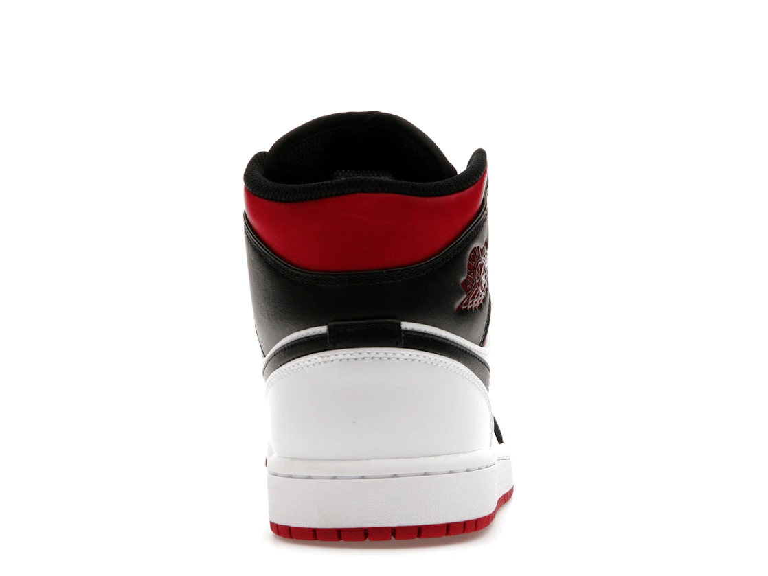 Vue 28 de Jordan 1 Mid Gym Red Black Toe