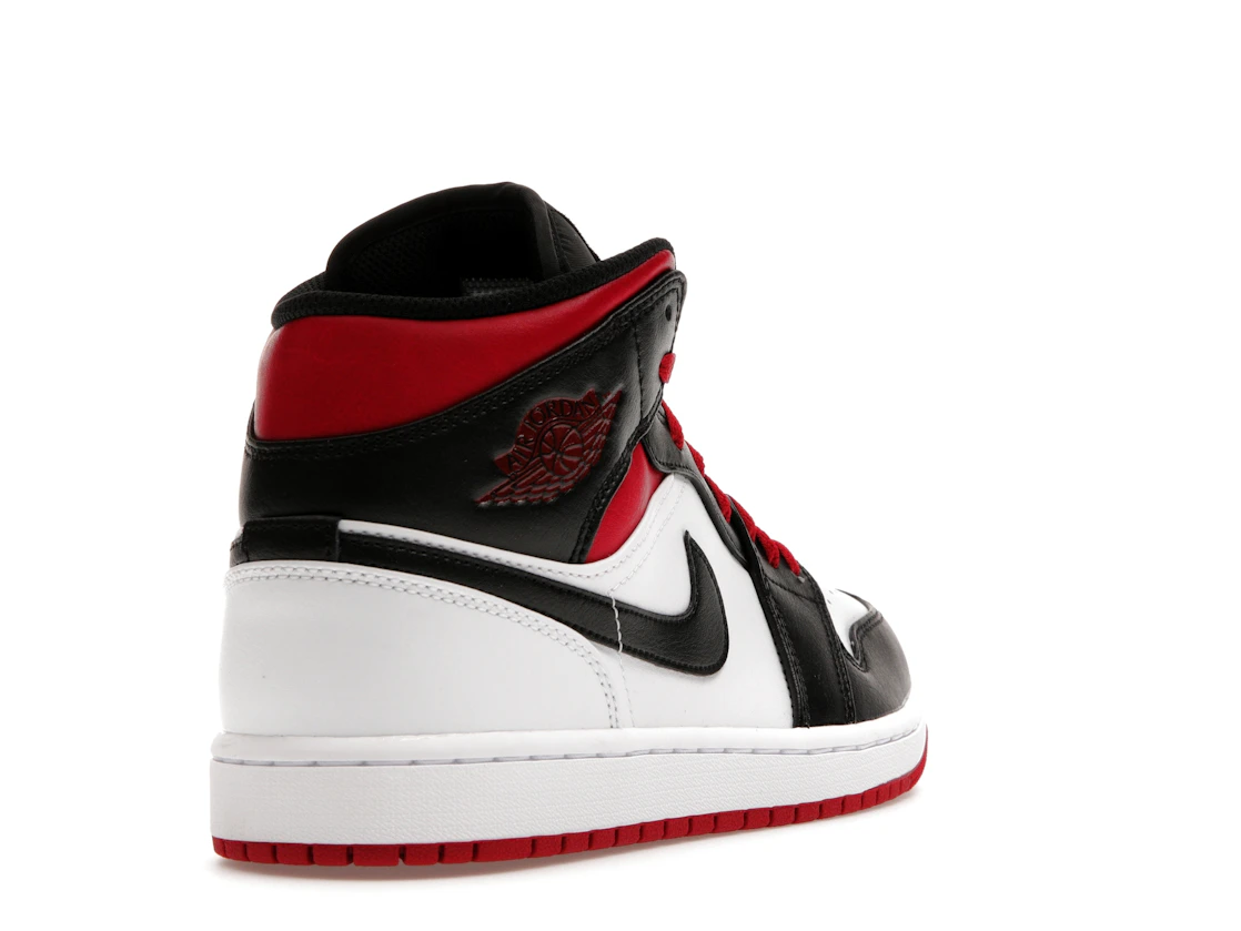 Vue 31 de Jordan 1 Mid Gym Red Black Toe