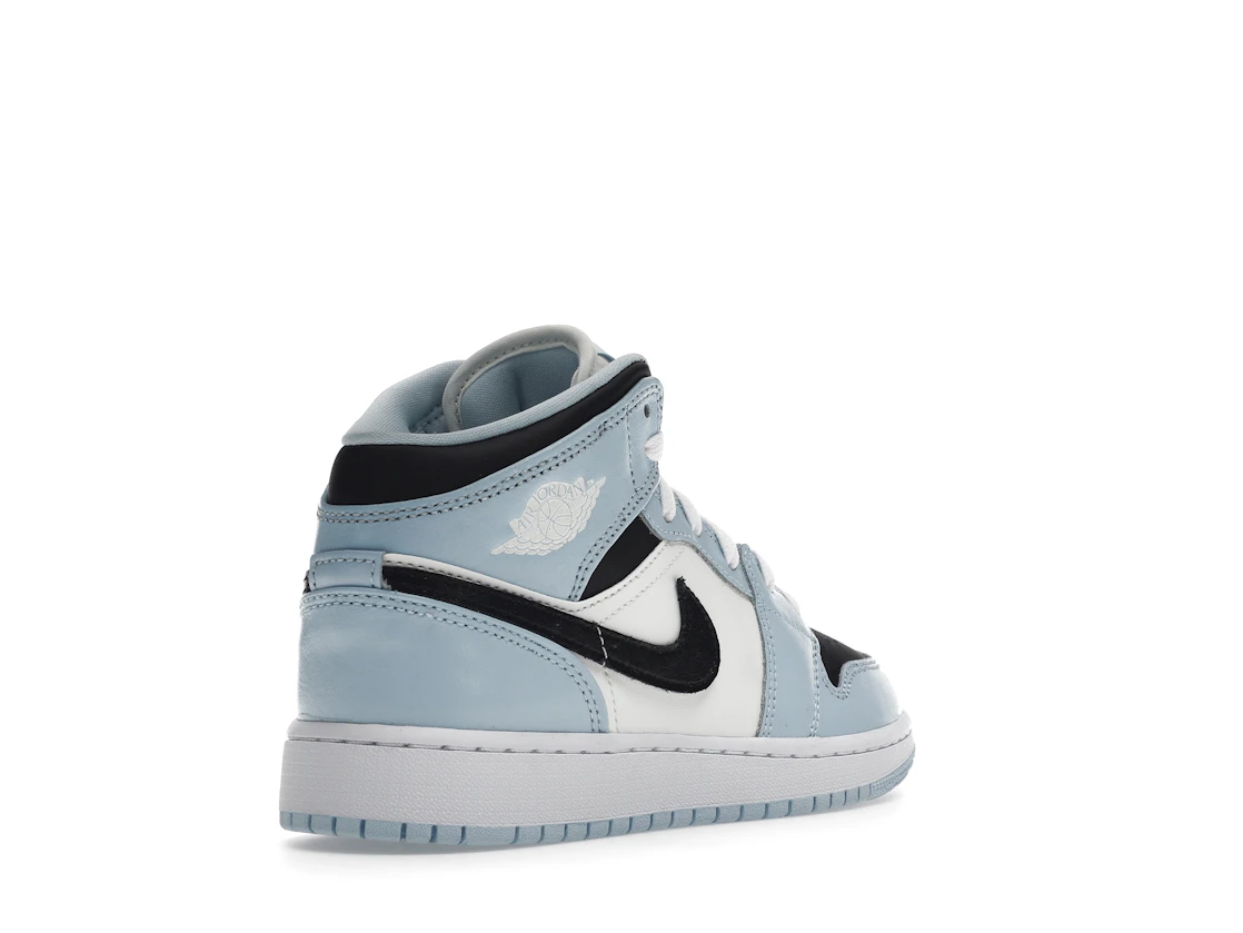 Vue 32 de Jordan 1 Mid Ice Blue (2022) (GS)