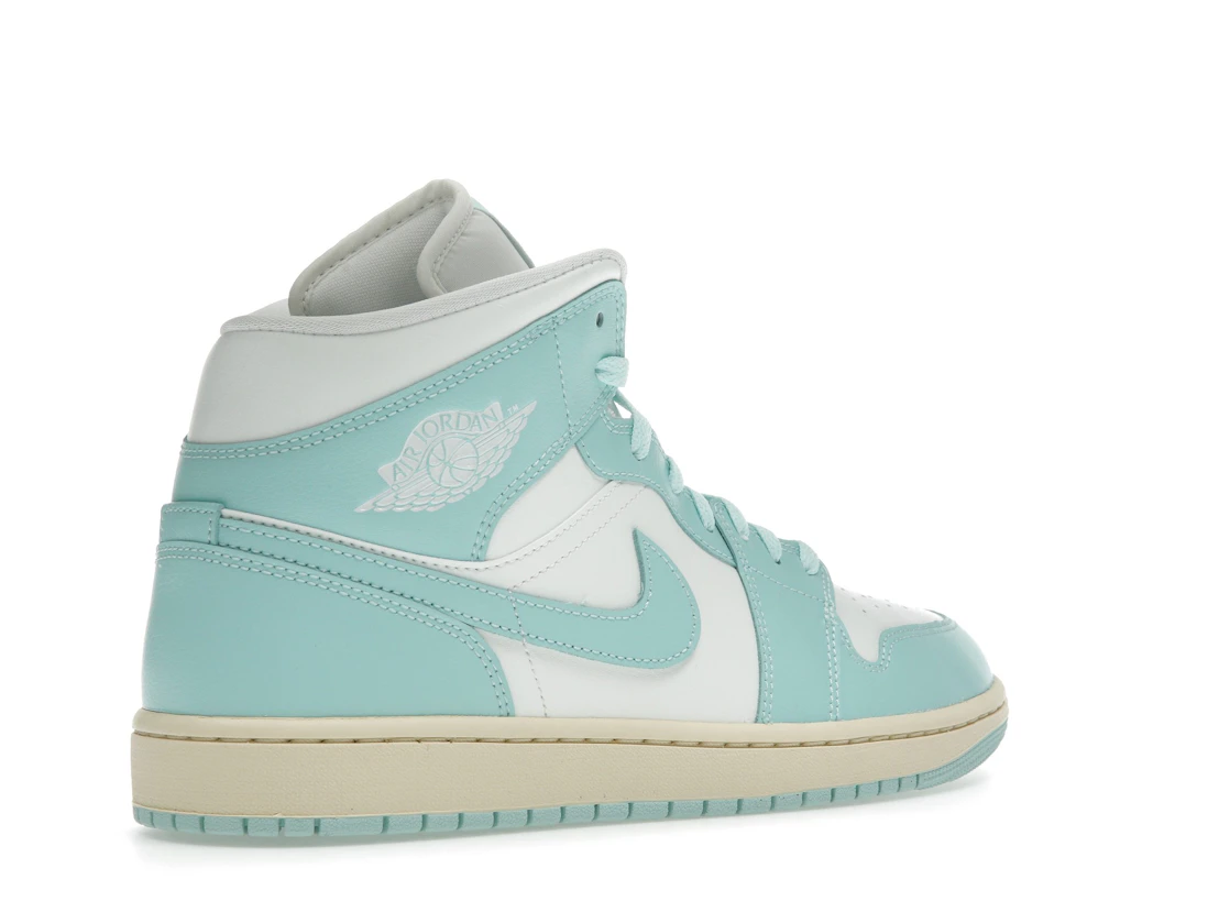 Vue 33 de Jordan 1 Mid Light Dew 
