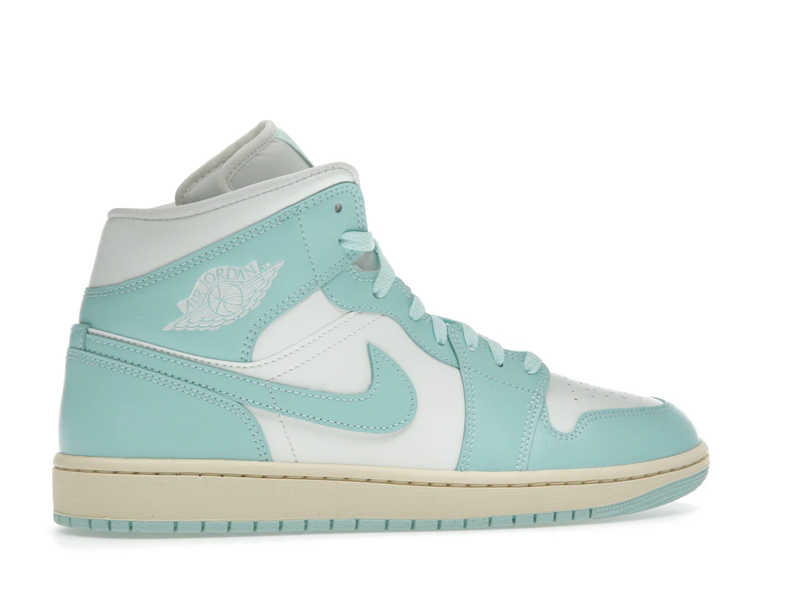 Vue 35 de Jordan 1 Mid Light Dew 
