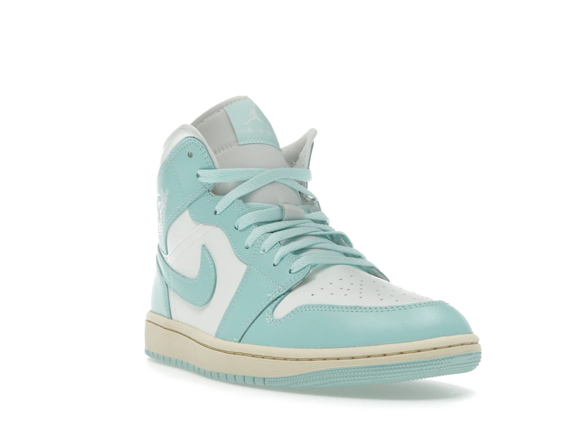 Vue 7 de Jordan 1 Mid Light Dew 