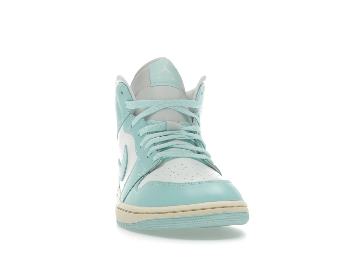 Vue 9 de Jordan 1 Mid Light Dew 