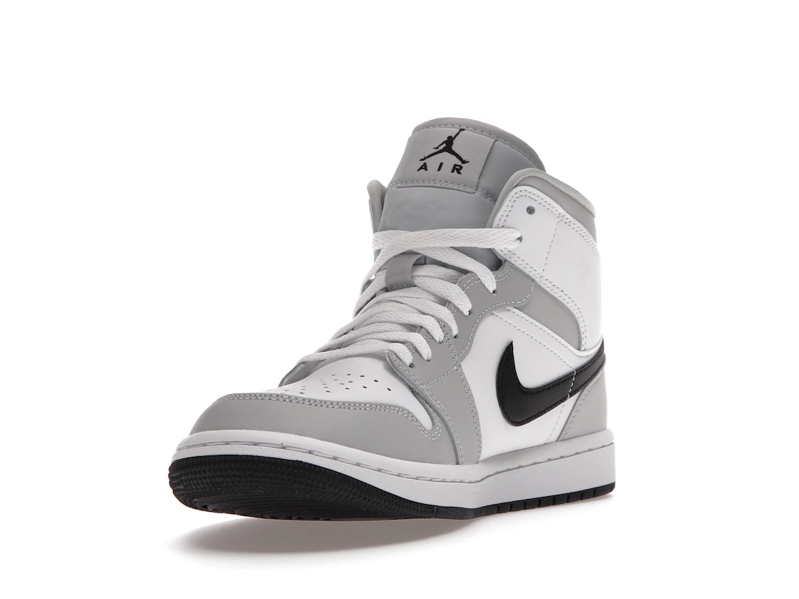 Vue 13 de Jordan 1 Mid Light Smoke Grey 