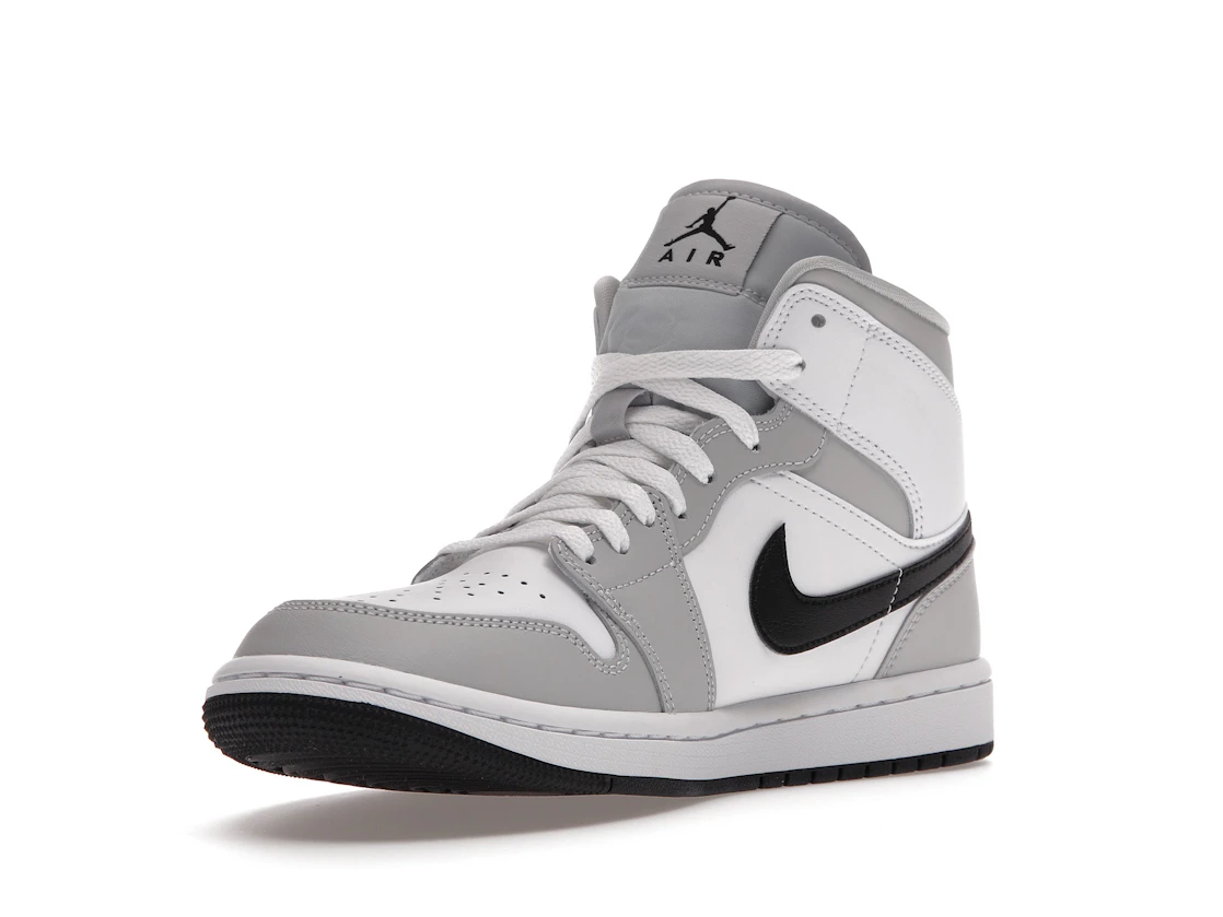 Vue 14 de Jordan 1 Mid Light Smoke Grey 