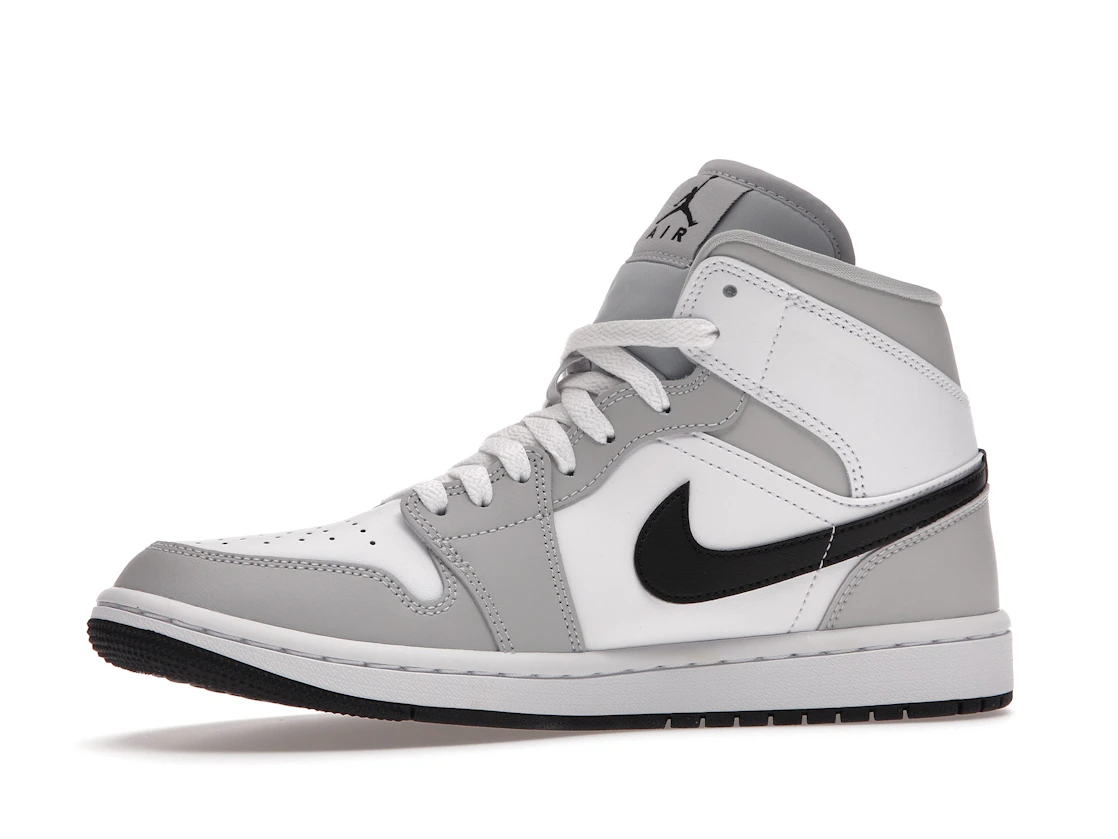 Vue 17 de Jordan 1 Mid Light Smoke Grey 