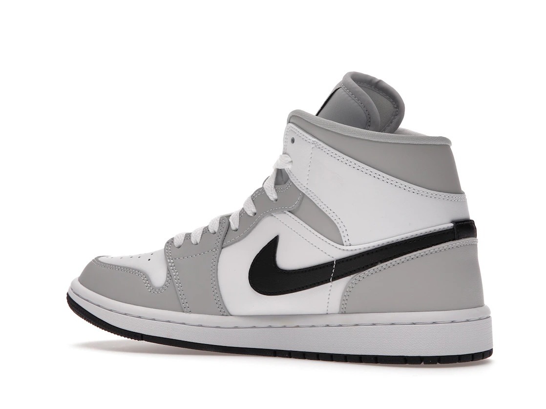 Vue 22 de Jordan 1 Mid Light Smoke Grey 