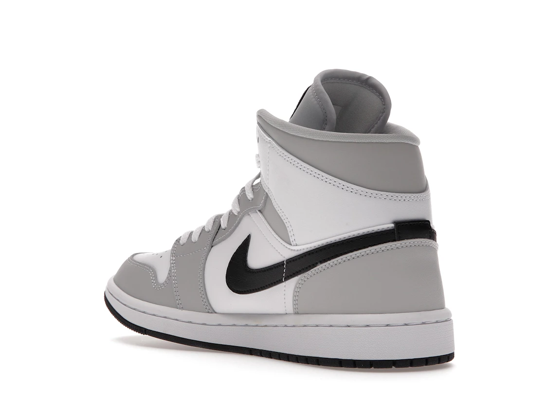 Vue 24 de Jordan 1 Mid Light Smoke Grey 